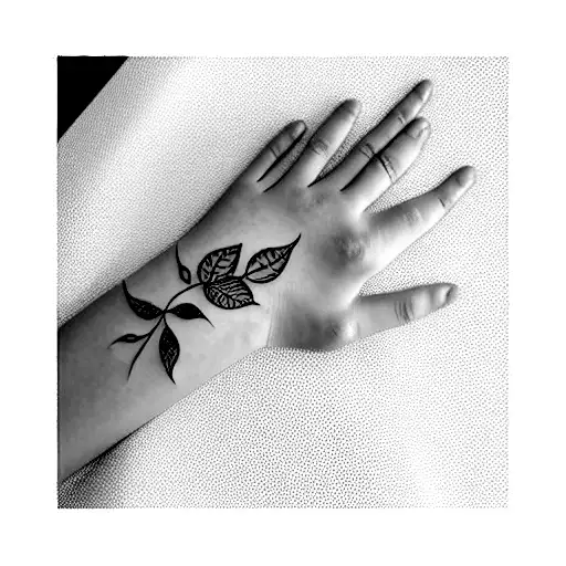 Bracelet Composed Of Leaves That Surrounds The Forearm